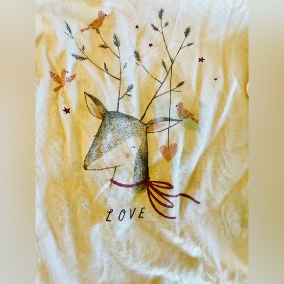 Bundle of 4 long sleeve onesies by baby GAP size 18-24M, one has stains - Picture 3 of 13